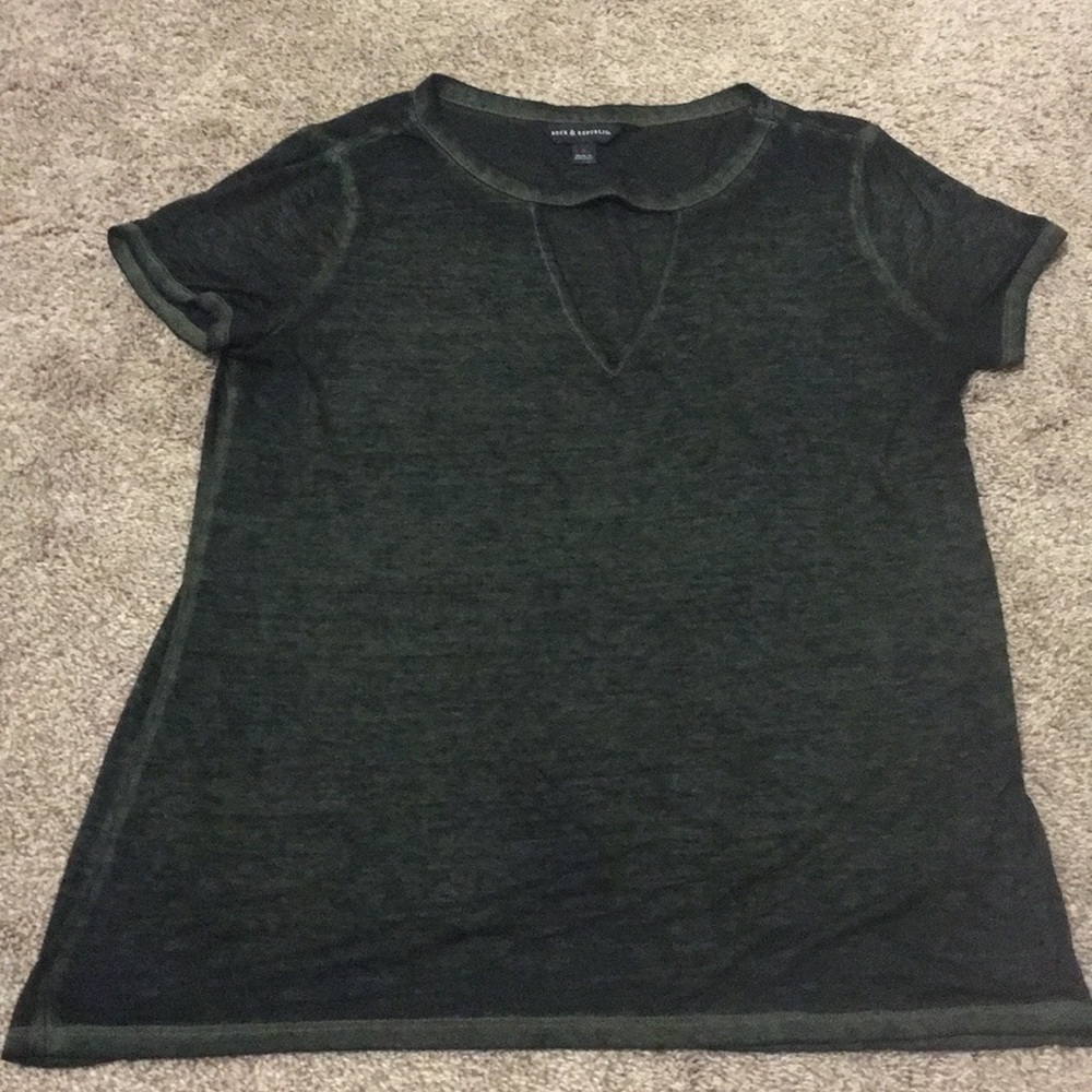 Rock republic t shirt